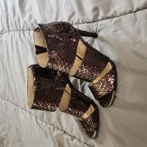 NWT Jessica Simpson heels size 7